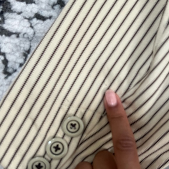 Mac & Jac 3/4 Sleeve Striped Blazer - Picture 3 of 10